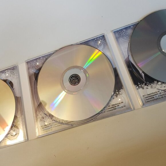 CHRISTMAS CROONERS Christmas Music CD 60n Cozy Christmas Classics - Picture 12 of 12